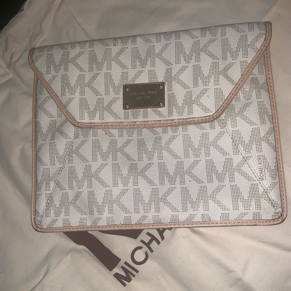MK iPad/Clutch